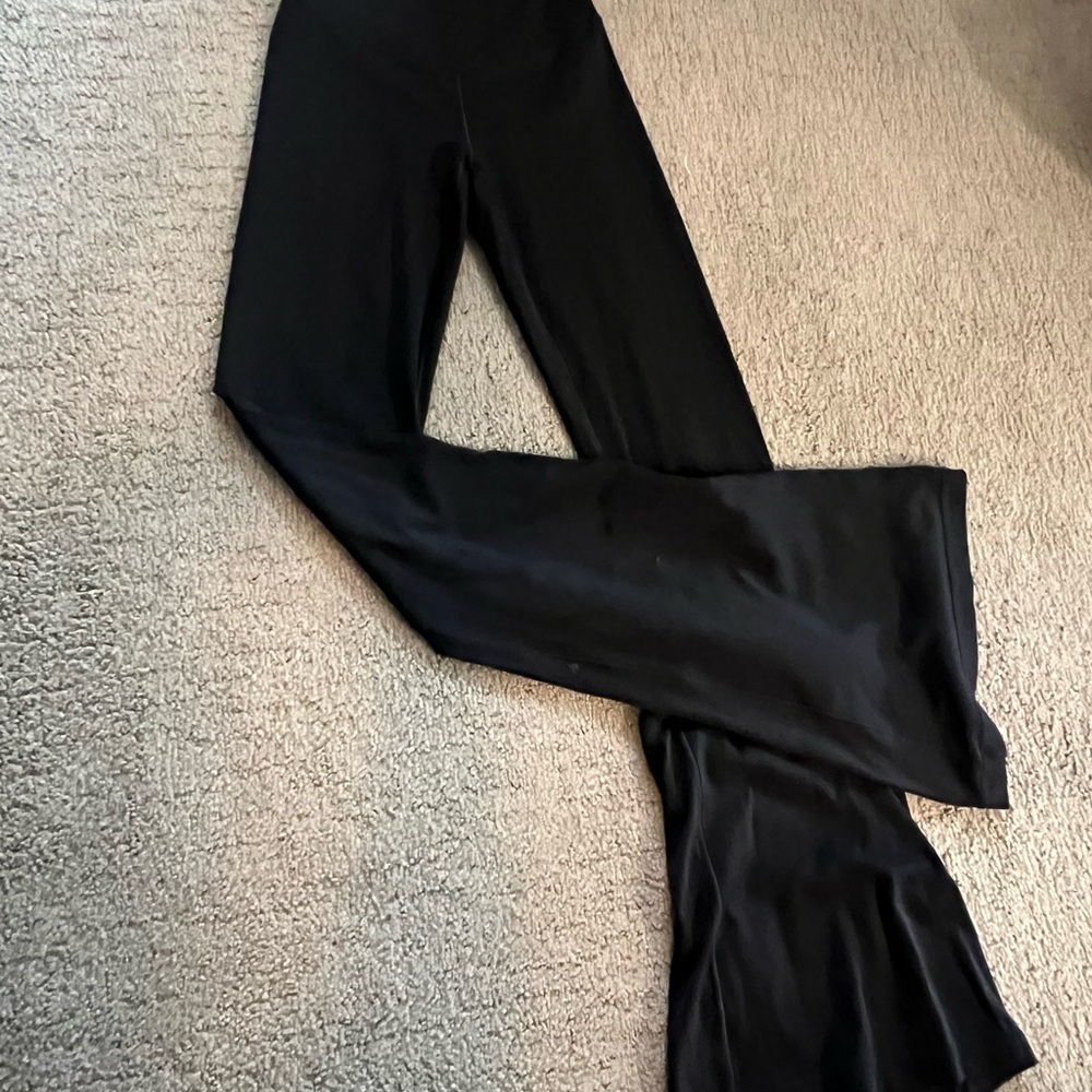 Aerie offline black flare leggings